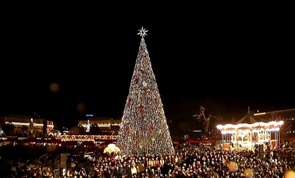 Lightening Christmas Tree Visit Tirana